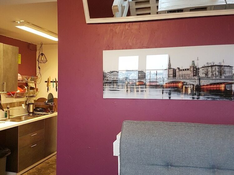 בית מלון כפרי Crafoord Place   Hostel