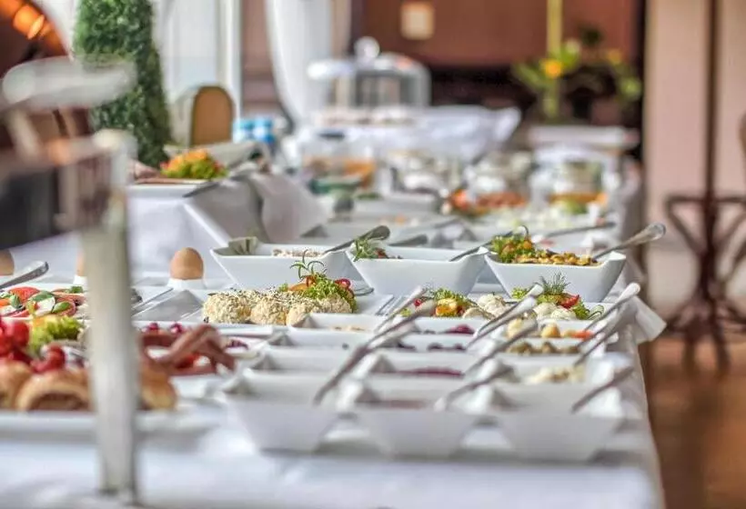 Hotelli The Amber Business & Spa