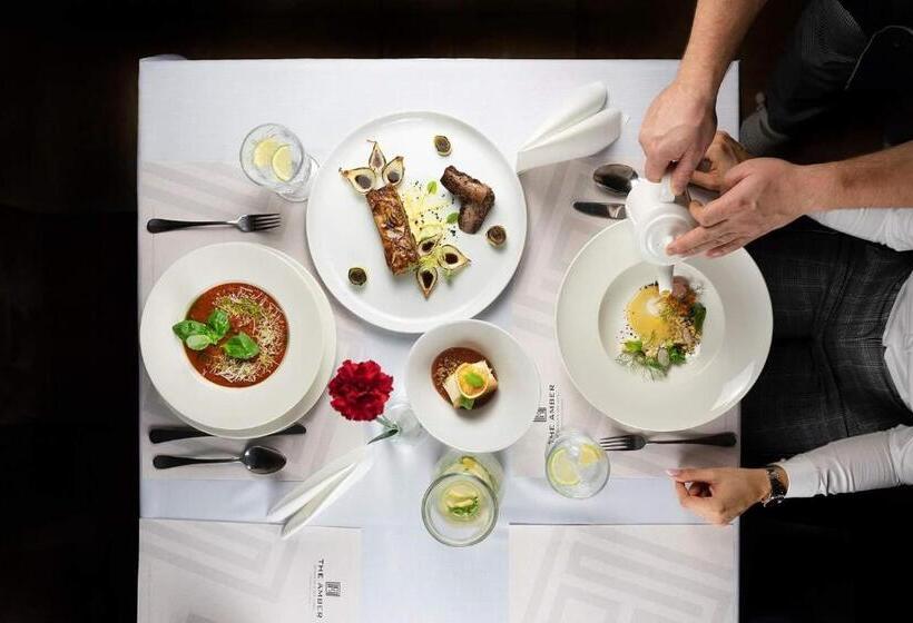 فندق The Amber Business & Spa