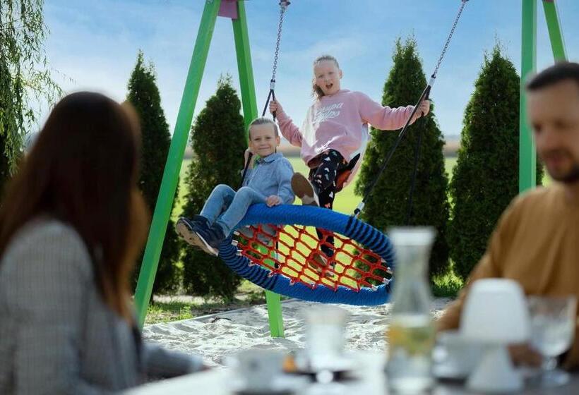 فندق The Amber Business & Spa