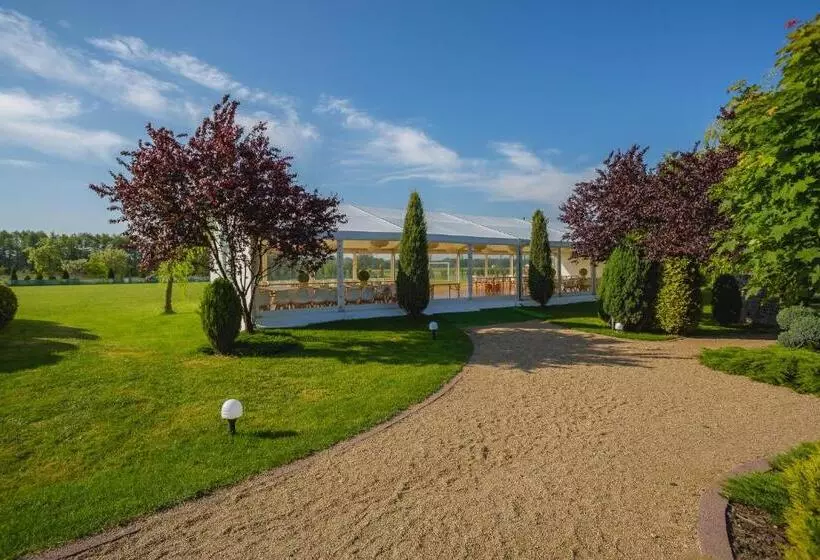 Hotelli The Amber Business & Spa