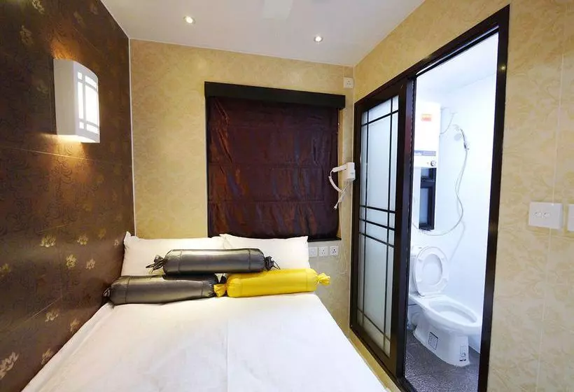 هاستل New Fortunate Guest House