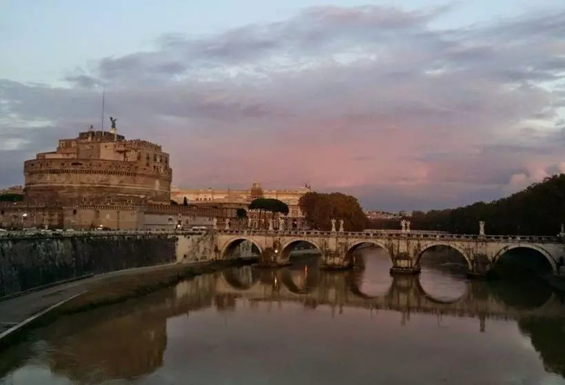 تختخواب و صبحانه A Casa Di Anna E Luca