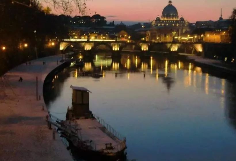 تختخواب و صبحانه A Casa Di Anna E Luca
