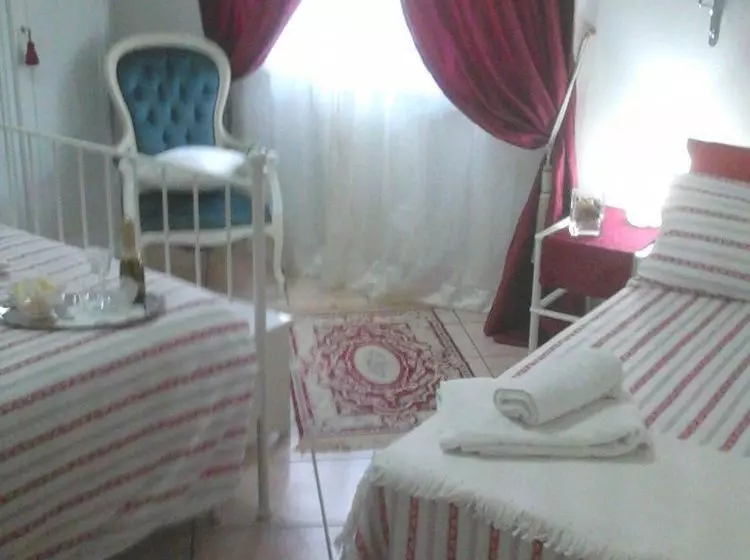 تختخواب و صبحانه A Casa Di Anna E Luca