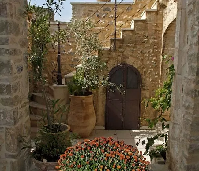 Dorovinis Country Houses