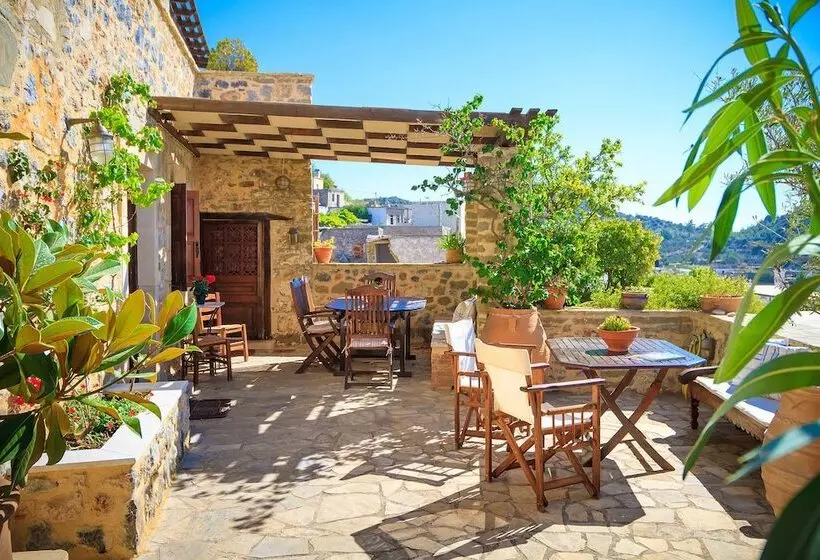 Dorovinis Country Houses