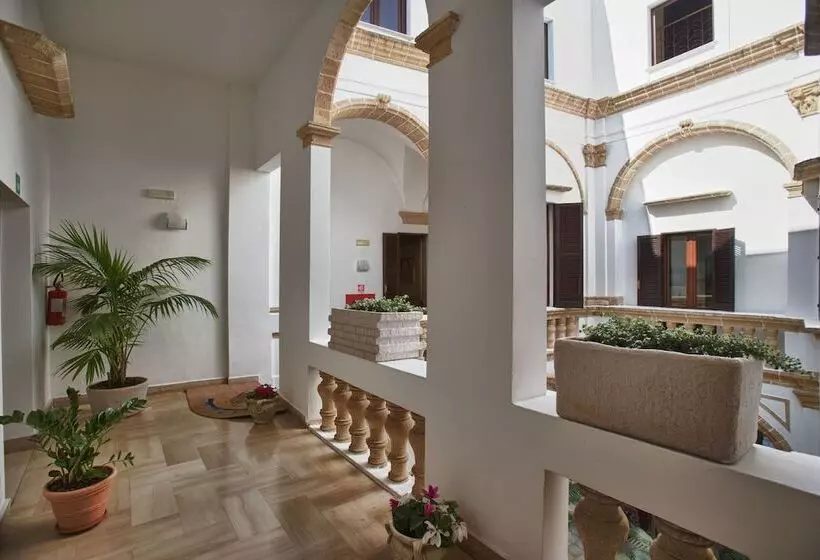 Al Pescatore Hotel & Restaurant