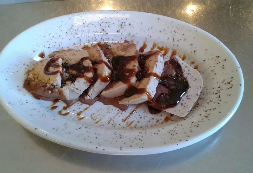 Al Pescatore Hotel & Restaurant