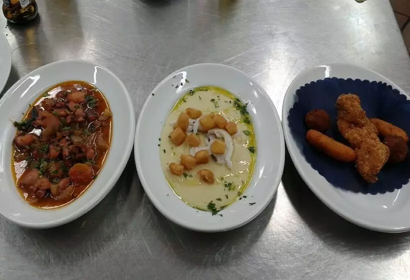 Al Pescatore Hotel & Restaurant