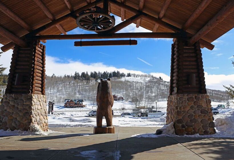 호텔 Daniels Summit Lodge