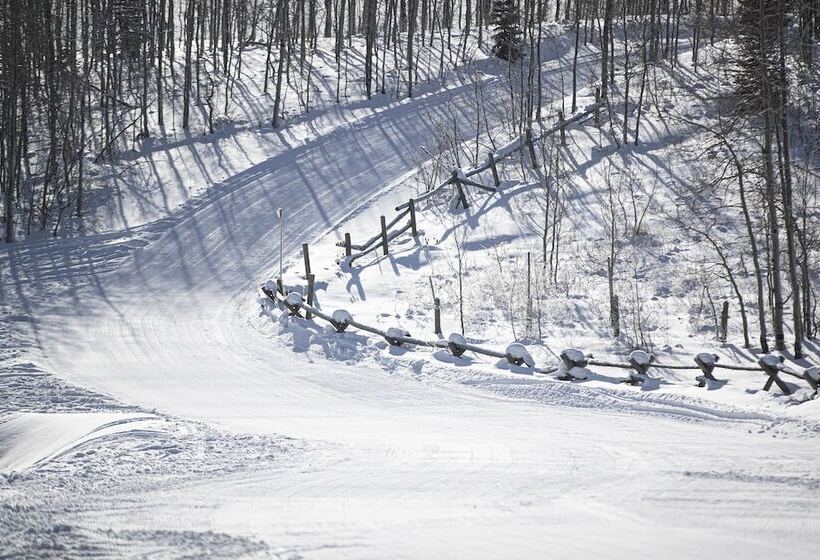 호텔 Daniels Summit Lodge