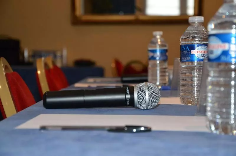 ホテル Espace Leonard De Vinci