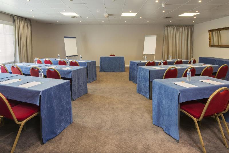 ホテル Espace Leonard De Vinci