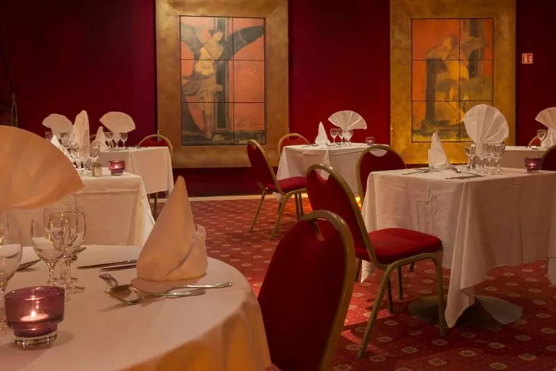 ホテル Espace Leonard De Vinci