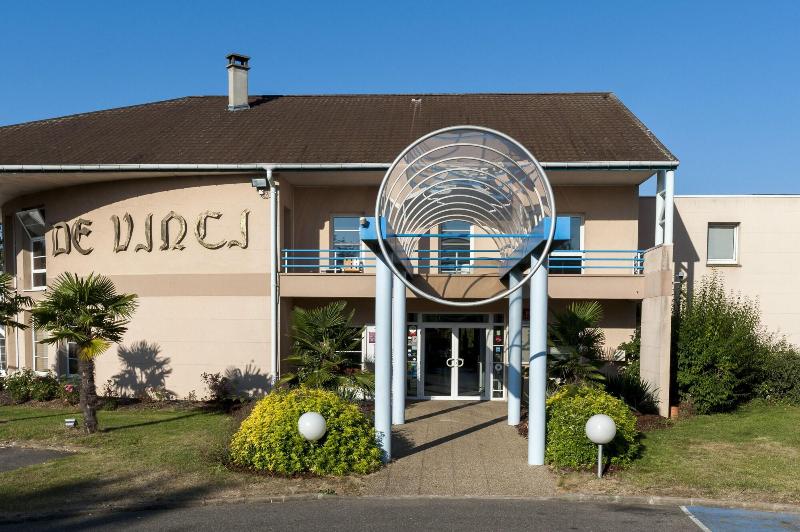 ホテル Espace Leonard De Vinci