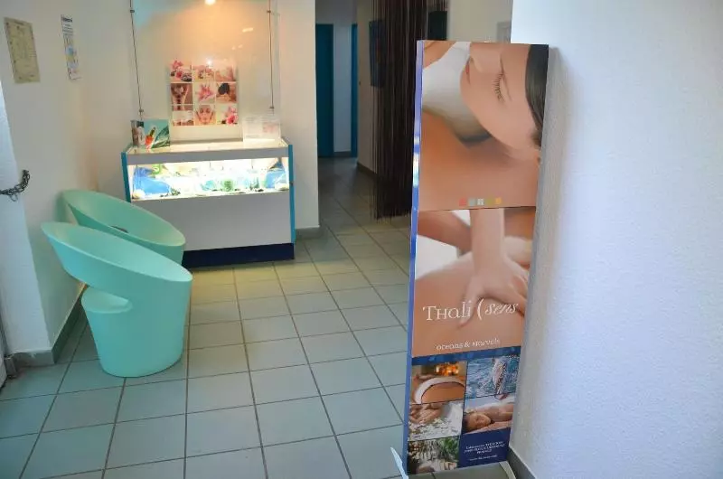 ホテル Espace Leonard De Vinci