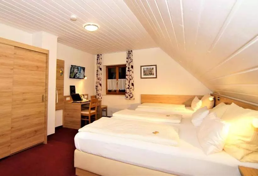 Gasthaus Und Landhotel Wiedmann