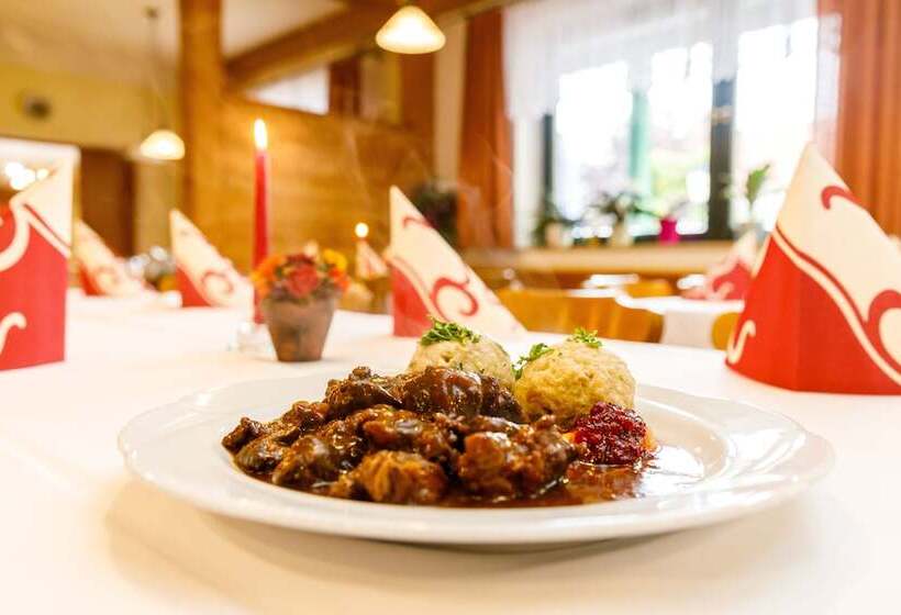 Gasthaus Und Landhotel Wiedmann