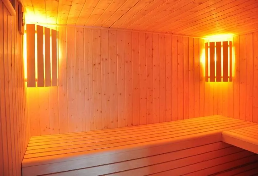 酒店 Golden Tulip Nantes Carquefou Suite