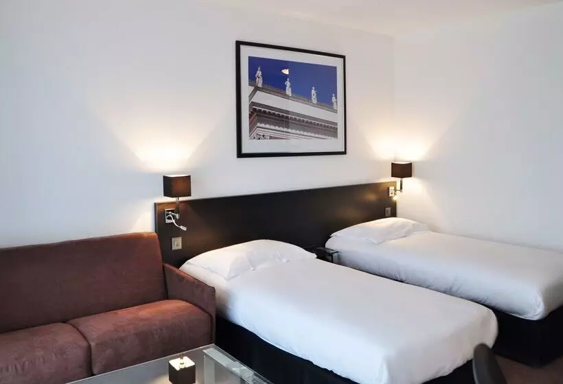 酒店 Golden Tulip Nantes Carquefou Suite