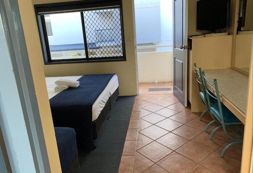 Отель Harbour Side Resort