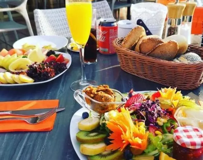 Отель Harbour Side Resort