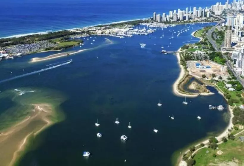 Отель Harbour Side Resort