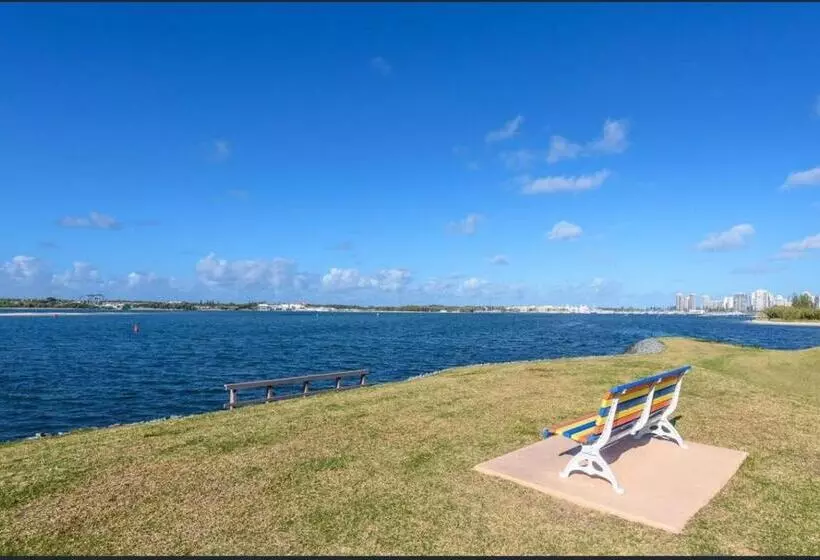 Отель Harbour Side Resort