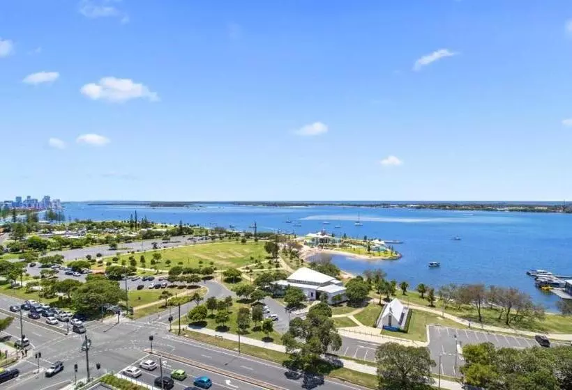 Отель Harbour Side Resort