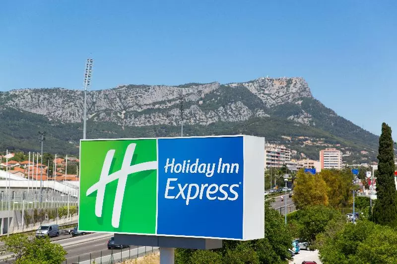 فندق Holiday Inn Express Toulon Est, An Ihg