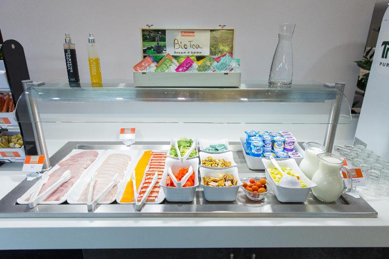 Отель Holiday Inn Express Toulon Est, An Ihg