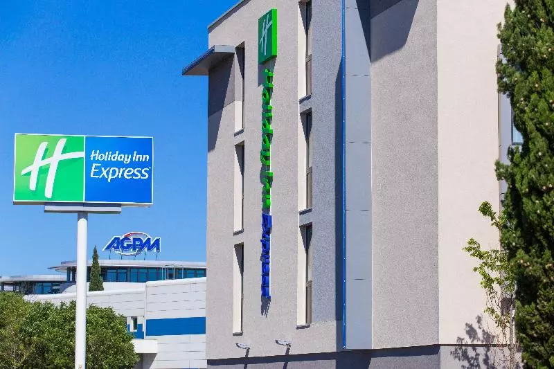 فندق Holiday Inn Express Toulon Est, An Ihg