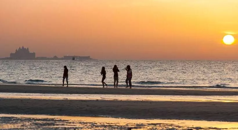 Отель Intercontinental Dubai Marina, An Ihg