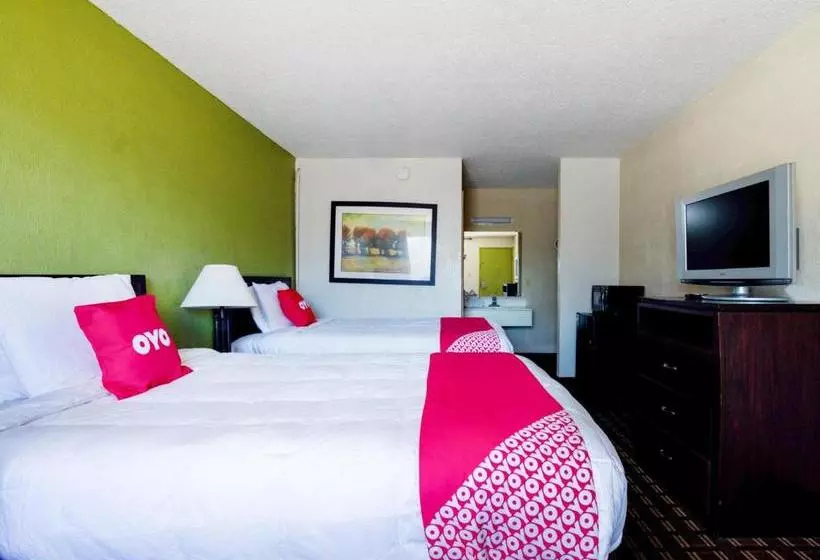 酒店 Palm Court Inn & Suites