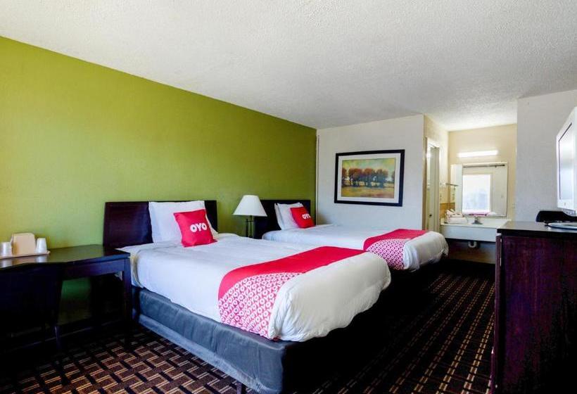 Отель Palm Court Inn & Suites