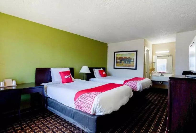 酒店 Palm Court Inn & Suites