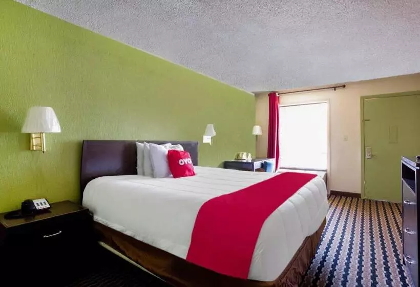 酒店 Palm Court Inn & Suites