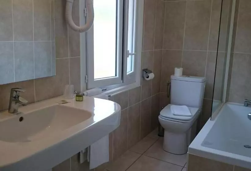 هتل Hôtel La Verperie