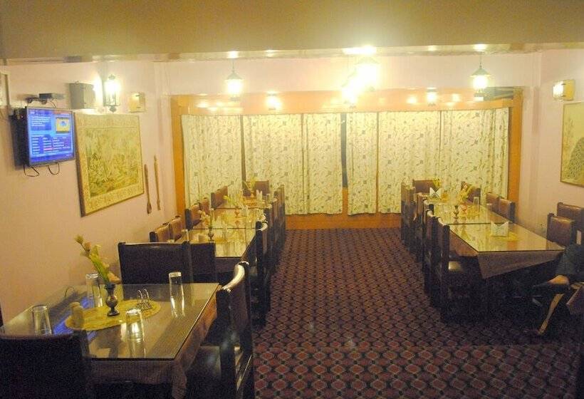 Hotel Welcome  Gulmarg