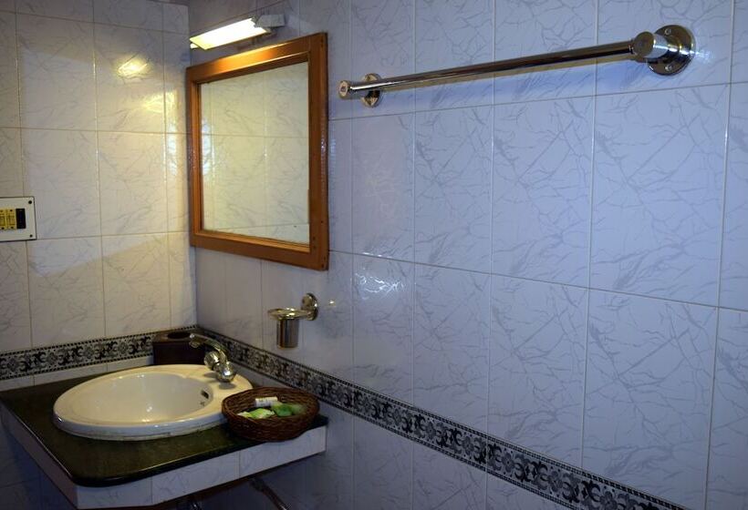 Hotel Welcome  Gulmarg