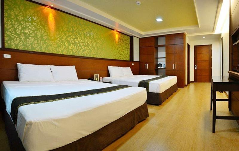 La Piazza Hotel And Convention Center Inc