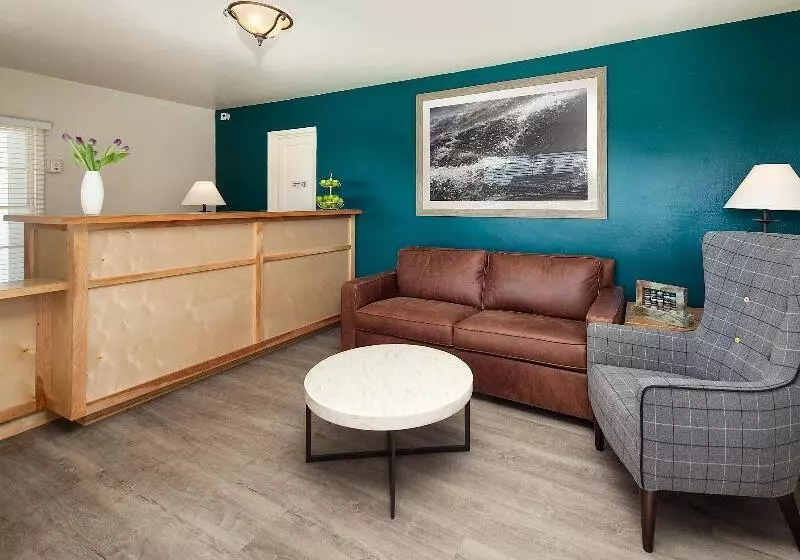 מוטל Tides Oceanview Inn And Cottages