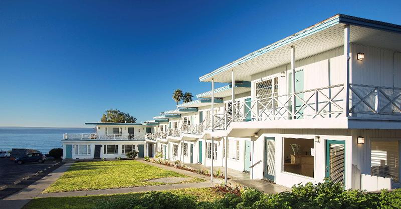 汽车旅馆  Tides Oceanview Inn And Cottages