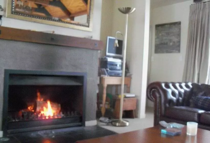 پانسیون Quickenberry Guesthouse