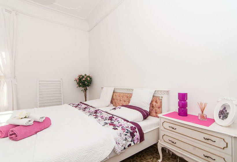 پانسیون Trianon & Co Barcelona