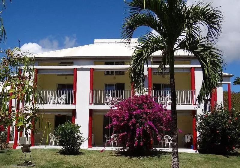 Résidence Le Vallon Guadeloupe Parc Piscine Appartements & Studios & Services Hôteliers à La Carte