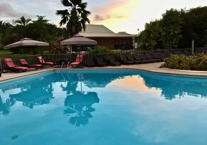 Résidence Le Vallon Guadeloupe Parc Piscine Appartements & Studios & Services Hôteliers à La Carte