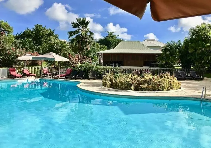 Résidence Le Vallon Guadeloupe Parc Piscine Appartements & Studios & Services Hôteliers à La Carte
