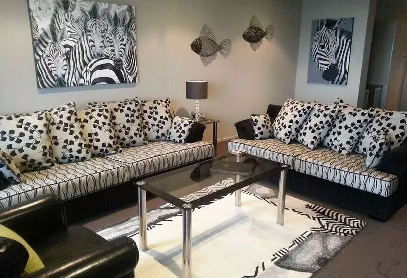 Sovereign Pier On The Waterways